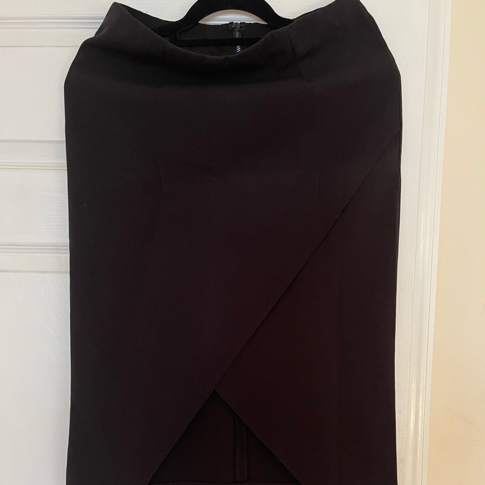 T Tahari Zip Pencil Skirt Size 6  Black